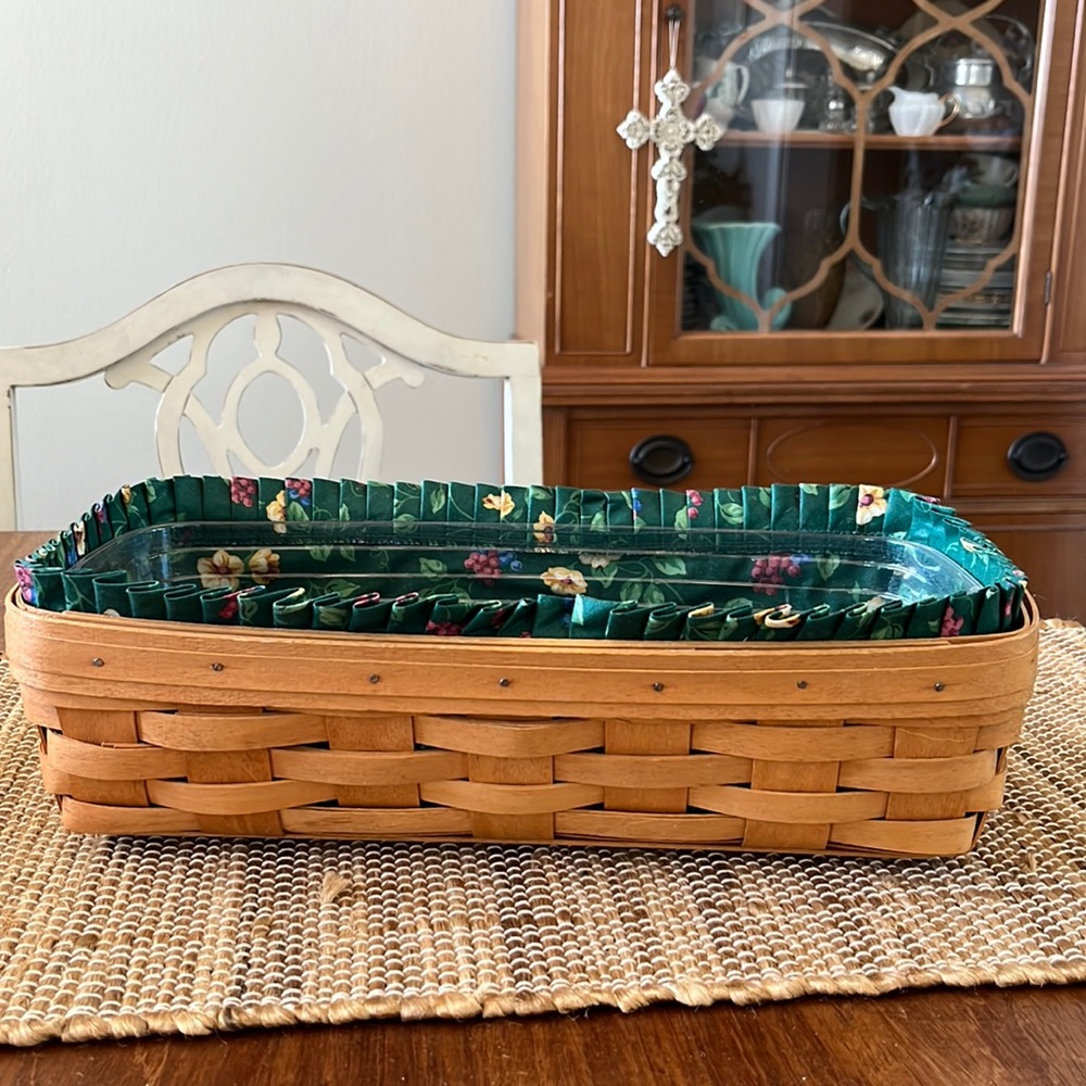 Longaberger Bread Basket. 1995